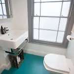 5 Bed Corporate House In Redland Free 5-car Parking & King Twin 3 Bathrooms Mon-fri Holiday home Bristol