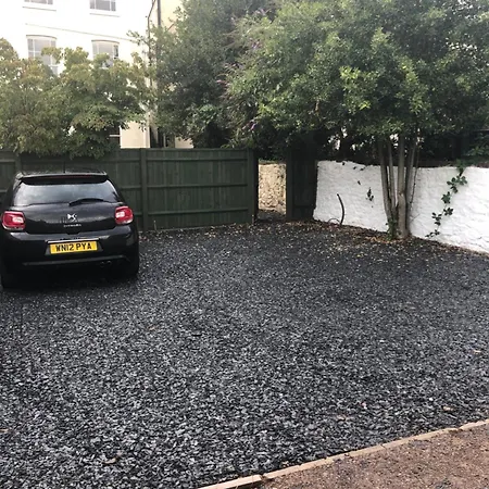 5 Bed Corporate House In Redland Free 5-car Parking & King Twin 3 Bathrooms Mon-fri Tatil Evi Bristol