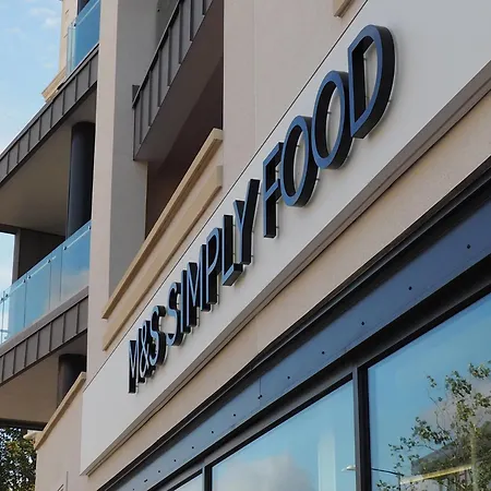 Hébergement de vacances 5 Bed Corporate House In Redland Free 5-car Parking & King Twin 3 Bathrooms Mon-fri