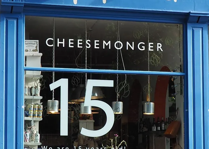 Будинок відпочинку 5 Bed Corporate House In Redland Free 5-car Parking & King Twin 3 Bathrooms Mon-fri *