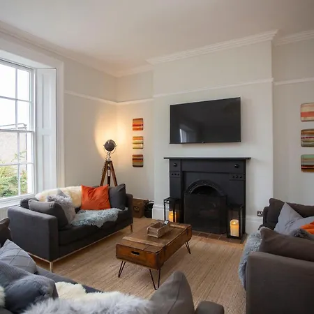 5 Bed Corporate House In Redland Free 5-car Parking & King Twin 3 Bathrooms Mon-fri Prázdninový dům Bristol